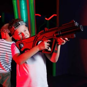 Безкоштовна гра у лазертаг протягом 15 хвилин від BLASTER TAG